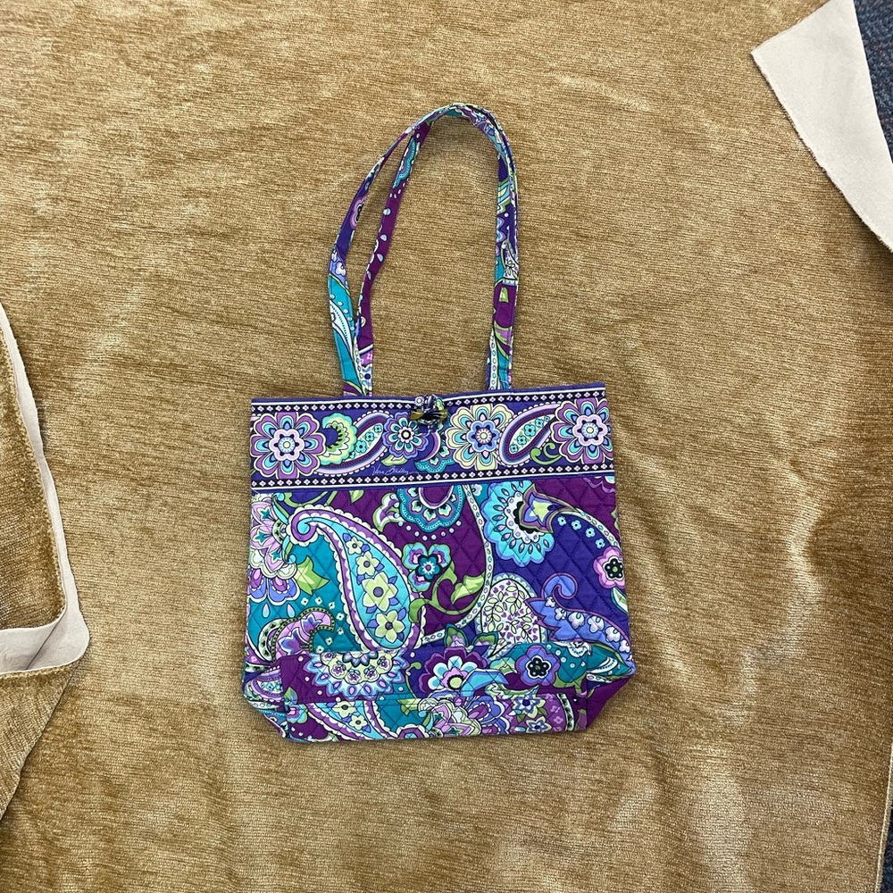 Vera Bradley soft sided, floral print 2 handle medium size tote bag